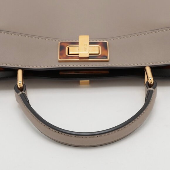 Like new original Fendi Peekaboo Iseeu iconic medium dove grey / taupe / greige - Picture 6 of 9